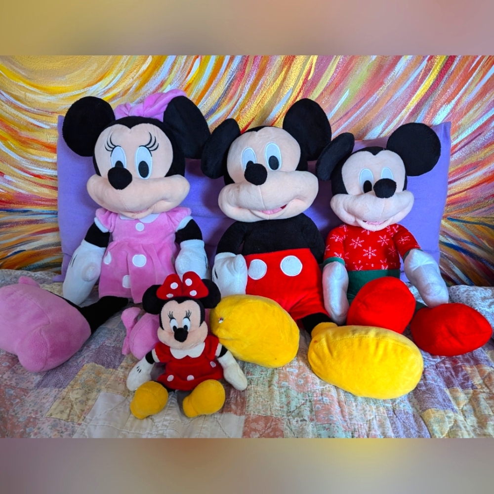 Mickey Mouse and Mini Mouse with Bonus